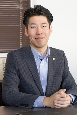 弁護士 辻 卓也